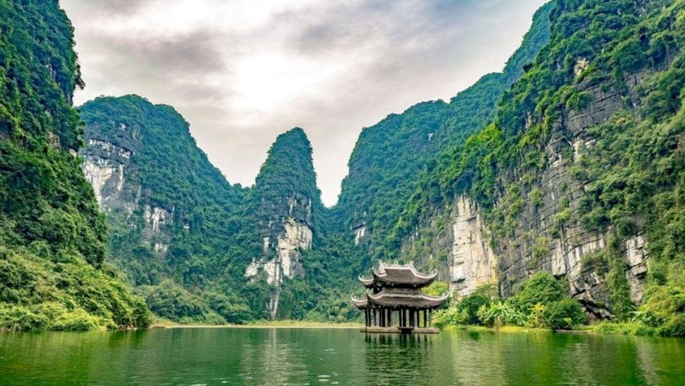 Ninh Binh - An extraordinary beauty